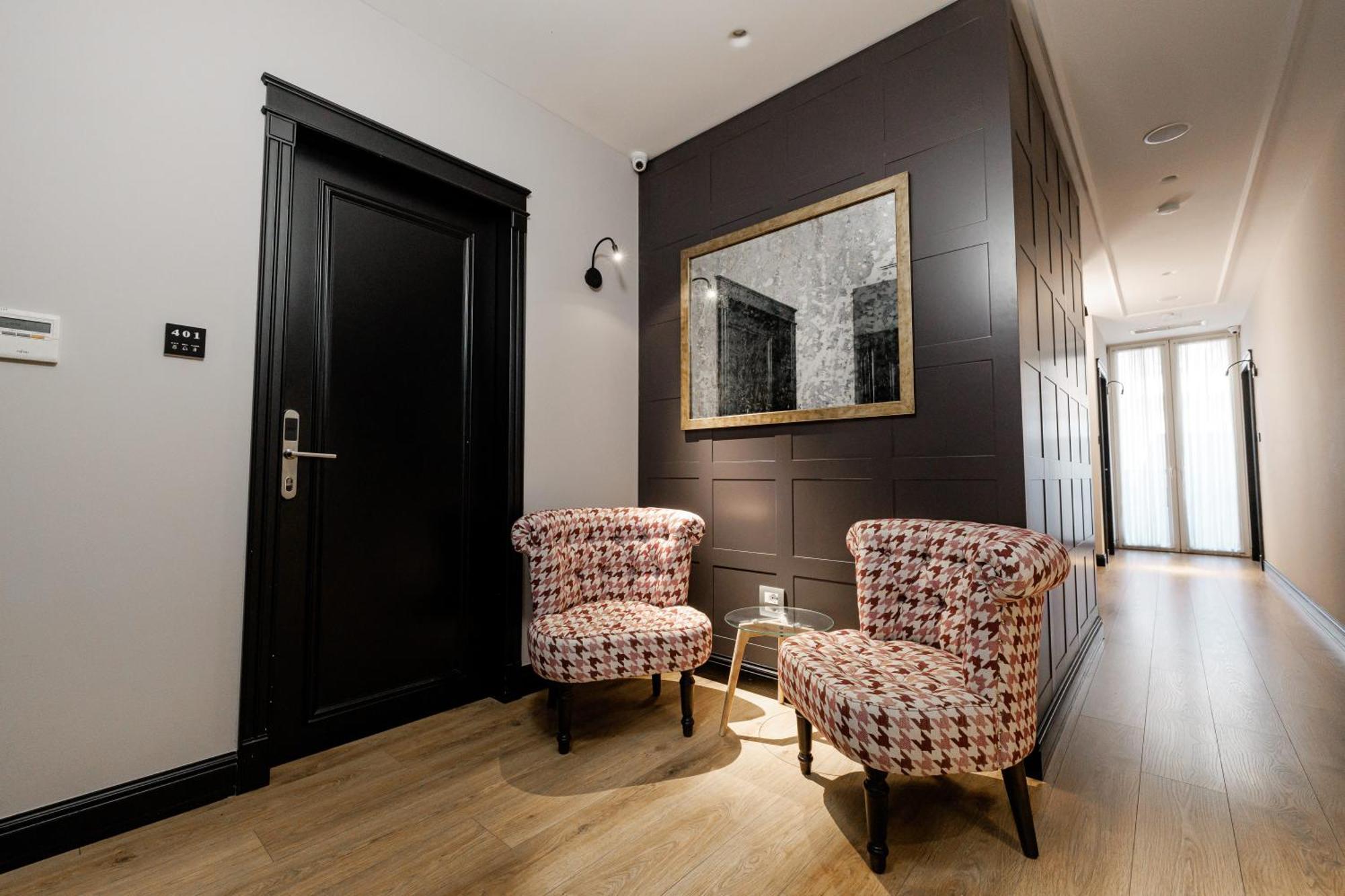 Boutique Hotel Whisky 地拉那 外观 照片